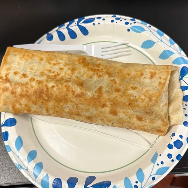 805 Burrito (Meat Choice, Beans, Rice, Guac, Sour Cream, Onions/Cilantro).